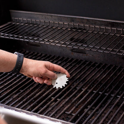 Grill Scraper Gadget